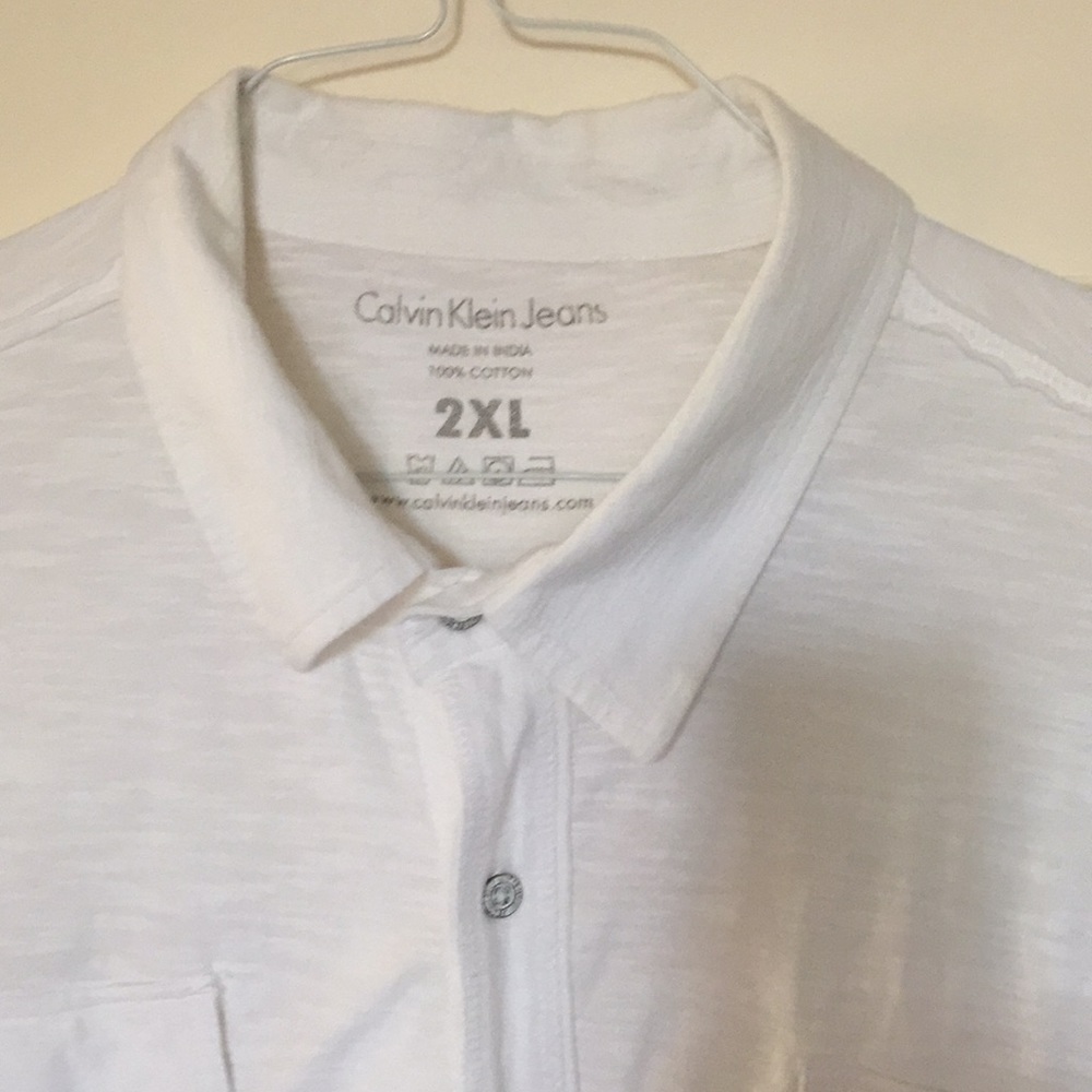 Short sleeve Calvin Klein shirt
